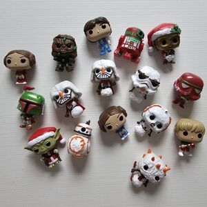 Set of 16 Star Wars Christmas Mini Pops